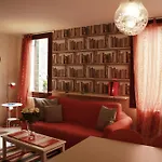 Bacanal Apartment
